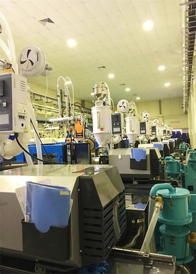 مجفف هوبر البلاستيك غير استرطابي 380V / 50HZ لتجفيف حبيبات الراتنج