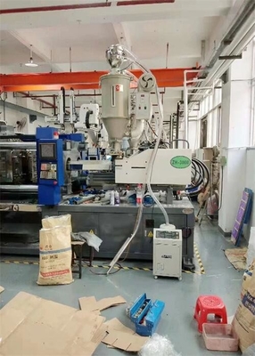 الراتنج البلاستيك بيليه فراغ محمل السيارات المغذية تحميل آلة شفط 380V 50Hz