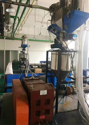 آلة خلط البلاستيك الهوائية Masterbatch Color Additive Volumetric Doser