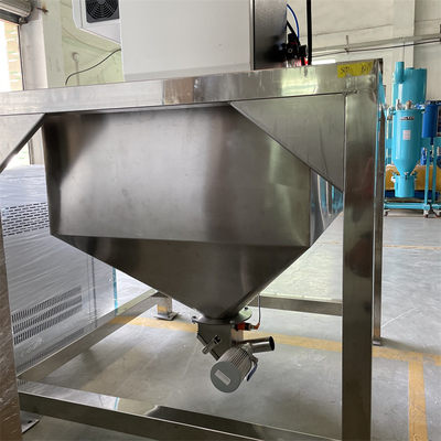 حقن ضربة البثق Gravimetric دفعة خلاط البلاستيك المغذية التلقائي