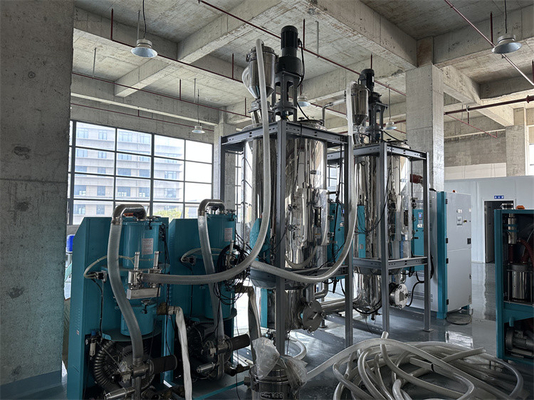 تبريد الهواء 4-30KW آلة التبلور الحيوانات الأليفة التبلور البلاستيكي مع التنظيف التلقائي