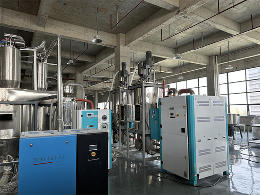 تبريد الهواء 4-30KW آلة التبلور الحيوانات الأليفة التبلور البلاستيكي مع التنظيف التلقائي